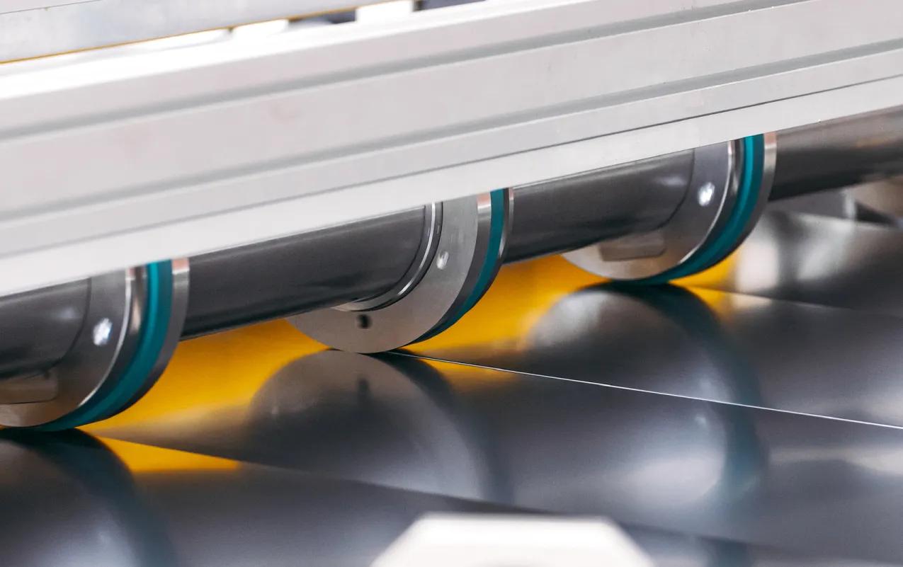 Nowe „centrum produkcji” firmy KJG dotyczące dzielenia materiału hutniczego