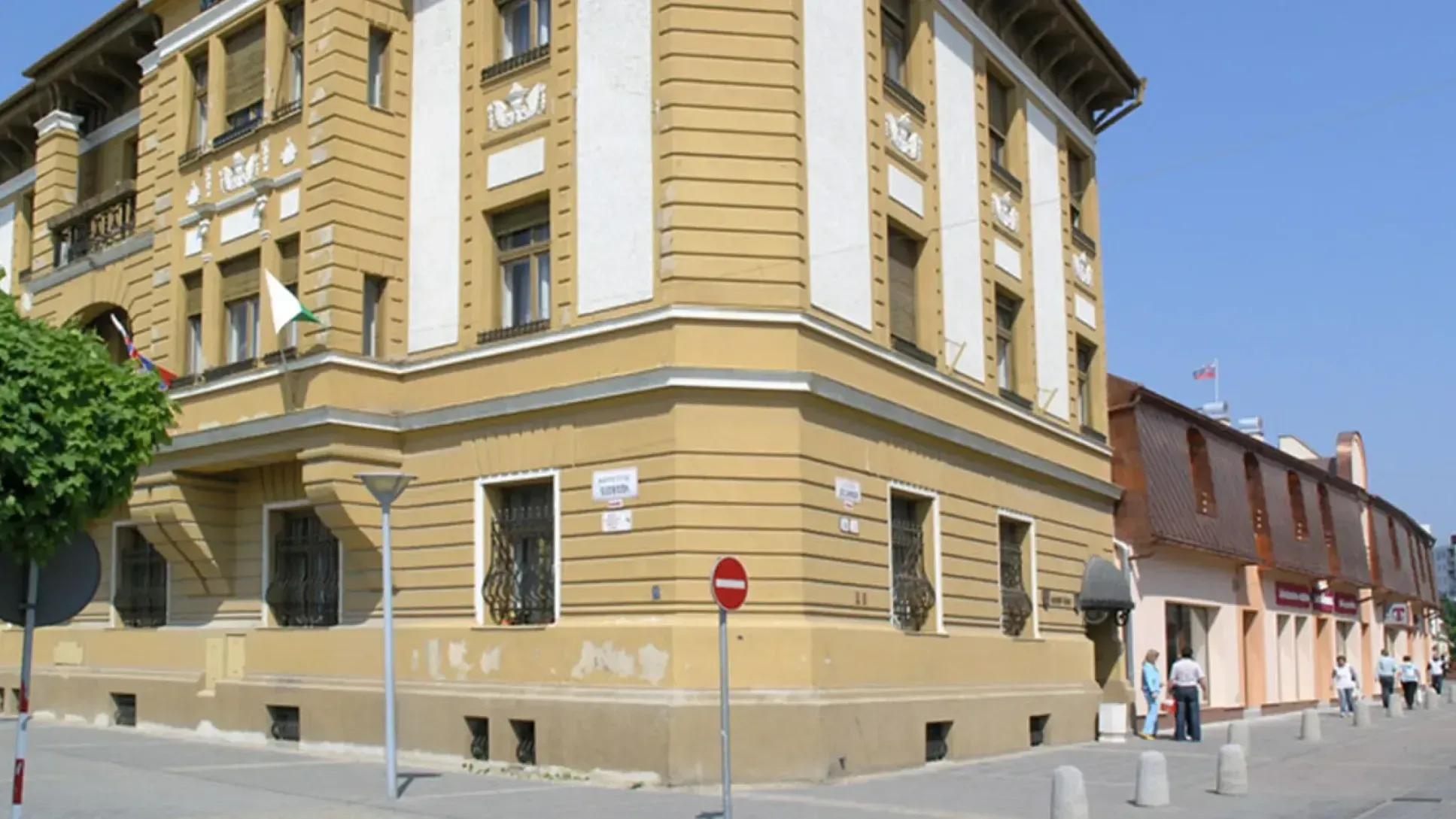 Obraz - Urząd Miasta w Nové Mesto nad Váhom