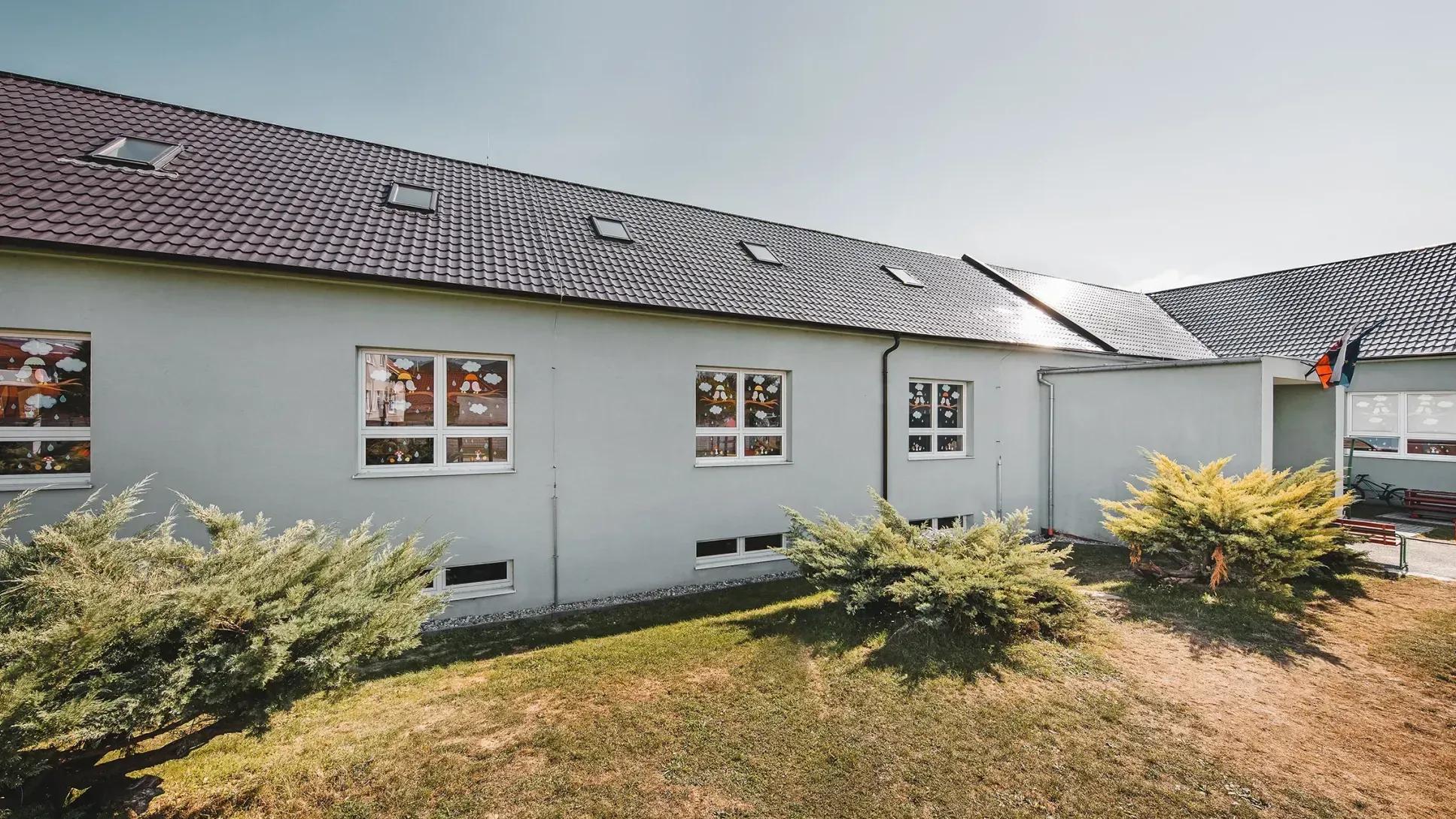 Szkoła podstawowa – Častkovce